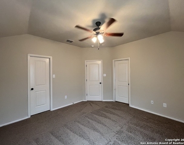 7003 Donovan Way - Photo Thumbnail 11