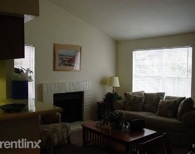 12603 Northborough Dr - Photo Thumbnail 8