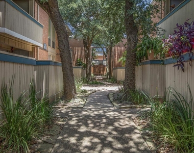 2041 San Sebastian Ct - Photo Thumbnail 2