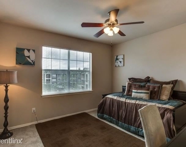 14723 W Oaks Plaza St - Photo Thumbnail 12