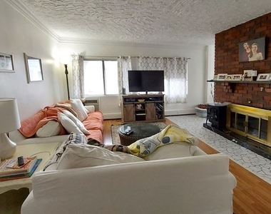 12 Hadley Pl - Photo Thumbnail 4