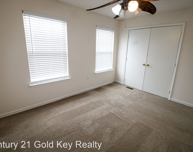 114 Gateway Drive Unit 009 - Photo Thumbnail 12