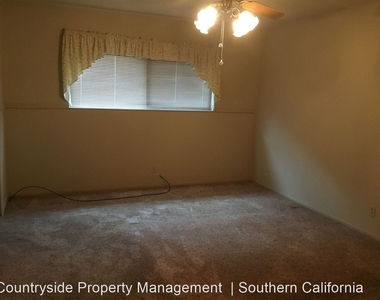 1564 E. Escalon Avenue - Photo Thumbnail 12