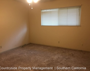 1564 E. Escalon Avenue - Photo Thumbnail 10