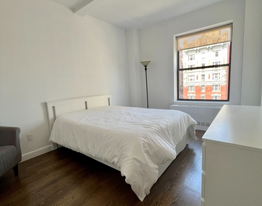 212 West 91st Street - Photo Thumbnail 3