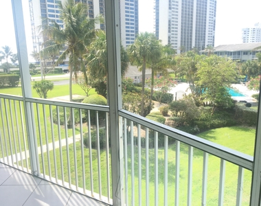 2700 Banyan Road - Photo Thumbnail 11