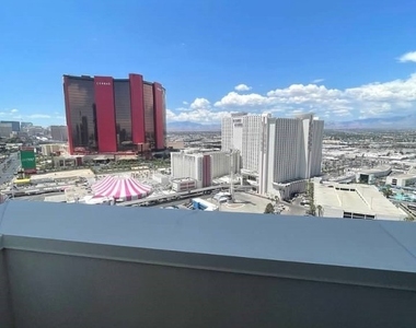 2700 Las Vegas Boulevard - Photo Thumbnail 3