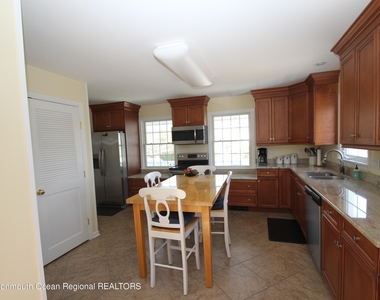 1027 Barnegat Lane - Photo Thumbnail 3