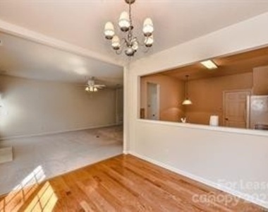 9043 Mcalwaine Preserve Avenue - Photo Thumbnail 4