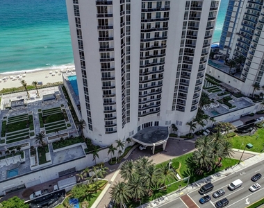 15901 Collins Ave - Photo Thumbnail 32