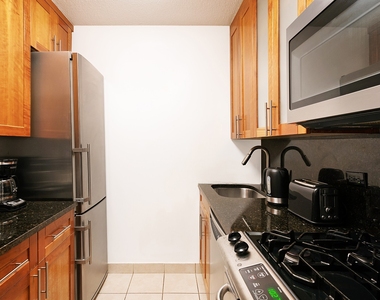 401 East 34th Street - Photo Thumbnail 10