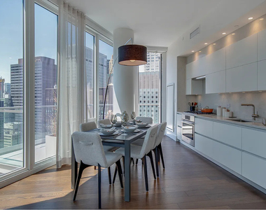 East 44th Street - Photo Thumbnail 1