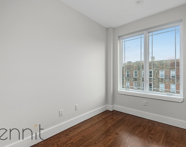 1031 Montgomery Street - Photo Thumbnail 2