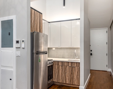 1031 Montgomery Street - Photo Thumbnail 1
