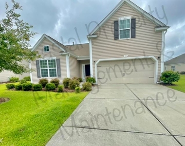 135 Carolina Oaks Dr - Photo Thumbnail 0