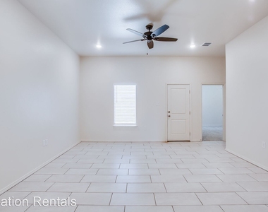 1704 Corpus Avenue - Photo Thumbnail 6