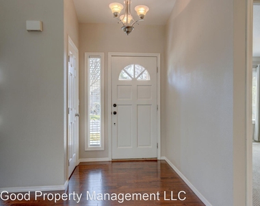 5574 W Harborcove Ln - Photo Thumbnail 2