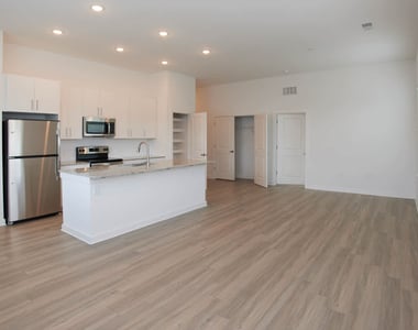 680 Hamilton Ave Se - Photo Thumbnail 7