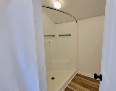 Bluebonnet Cottages - 1901 E Hwy 276 #6 - Photo Thumbnail 10