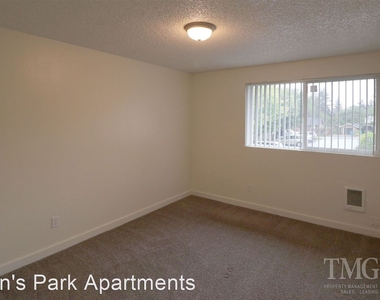 2610 R Street - Photo Thumbnail 10