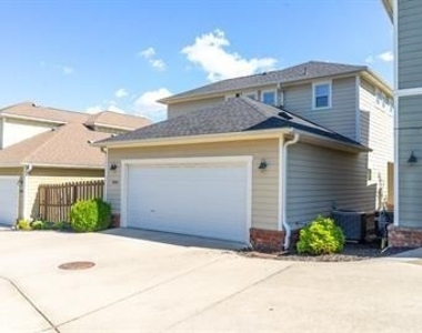 4284  N Blossom  Ct - Photo Thumbnail 22