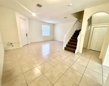 9333 W 32nd Ln - Photo Thumbnail 10