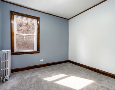 5225 W Melrose Street - Photo Thumbnail 12