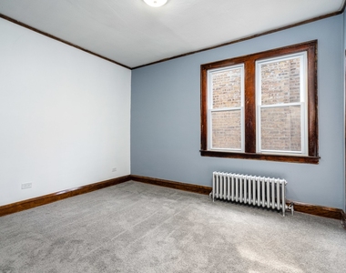 5225 W Melrose Street - Photo Thumbnail 11