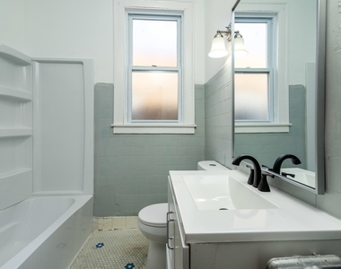 5225 W Melrose Street - Photo Thumbnail 14