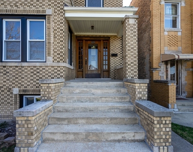 5225 W Melrose Street - Photo Thumbnail 2