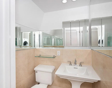 334 East 100th Street - Photo Thumbnail 8