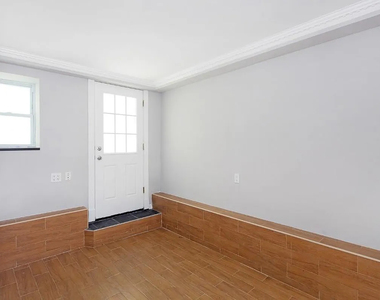 334 East 100th Street - Photo Thumbnail 6
