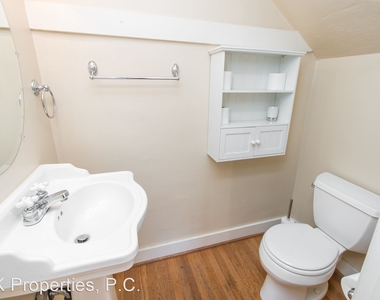 2325 Ne Flanders Street #7 - Photo Thumbnail 15