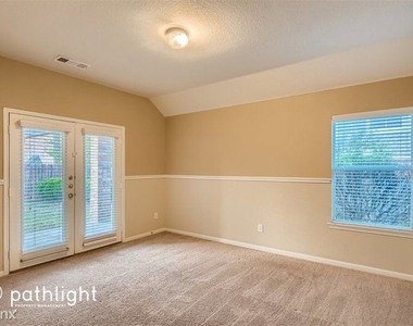 4203 Wildbriar Lane Unit - Photo Thumbnail 13