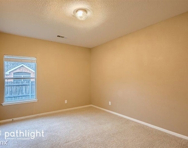 4203 Wildbriar Lane Unit - Photo Thumbnail 10