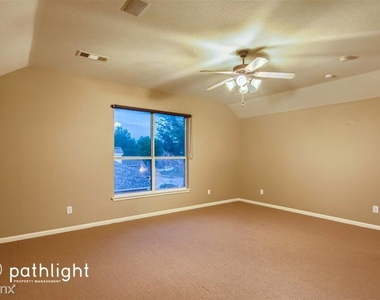 4203 Wildbriar Lane Unit - Photo Thumbnail 11