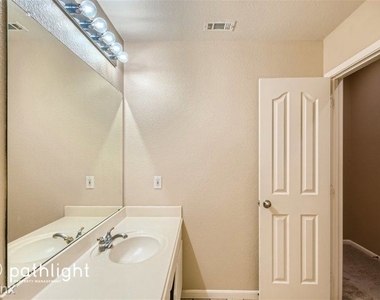 4203 Wildbriar Lane Unit - Photo Thumbnail 16