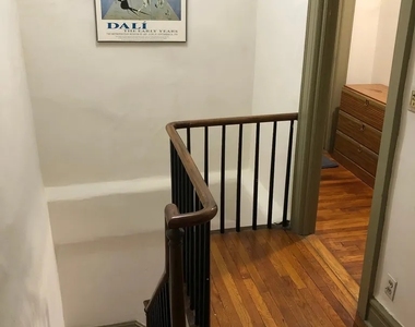 352 East 50th Street - Photo Thumbnail 6