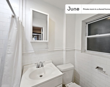 226 East 7th Street - Photo Thumbnail 14