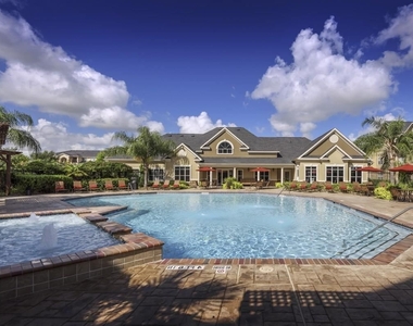 11666 Gulf Pointe Dr - Photo Thumbnail 5