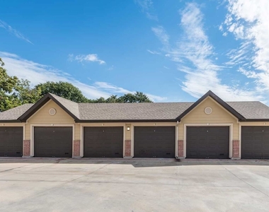 14695 Briar Forest Dr - Photo Thumbnail 41