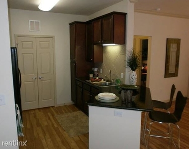 2455 North Frazier Street - Photo Thumbnail 12