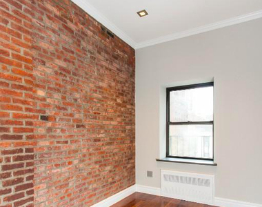 943 2nd Avenue, New York, NY 10022 - Photo Thumbnail 4