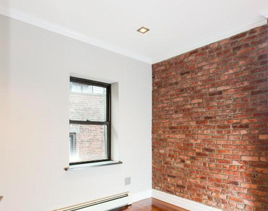 943 2nd Avenue, New York, NY 10022 - Photo Thumbnail 2