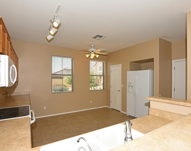 3835 E Flower Street - Photo Thumbnail 10