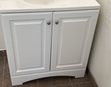938 E Amelia Ave - Photo Thumbnail 4