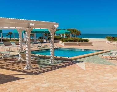 1390 Gulf Boulevard - Photo Thumbnail 30