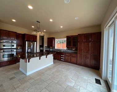 7740 Harvest Hill Ln - Photo Thumbnail 6