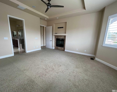 7740 Harvest Hill Ln - Photo Thumbnail 12