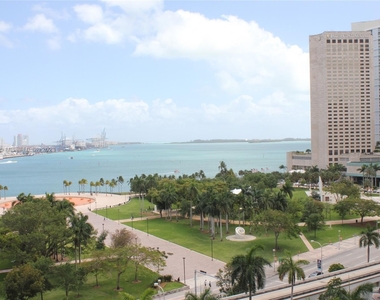 50 Biscayne Blvd - Photo Thumbnail 25